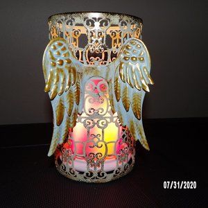 Angel Wing with frosted white glimmer light.